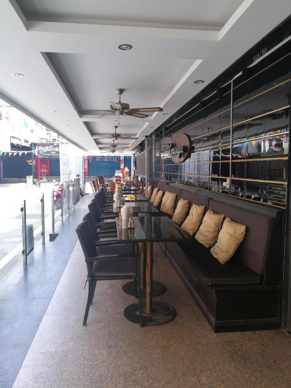 The Ambiance Hotel Pattaya Exterior foto
