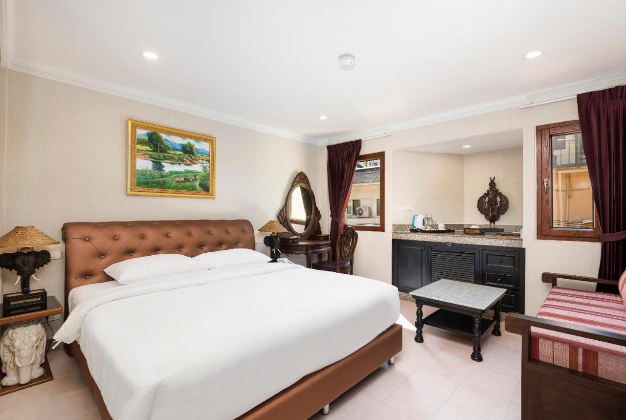 The Ambiance Hotel Pattaya Exterior foto